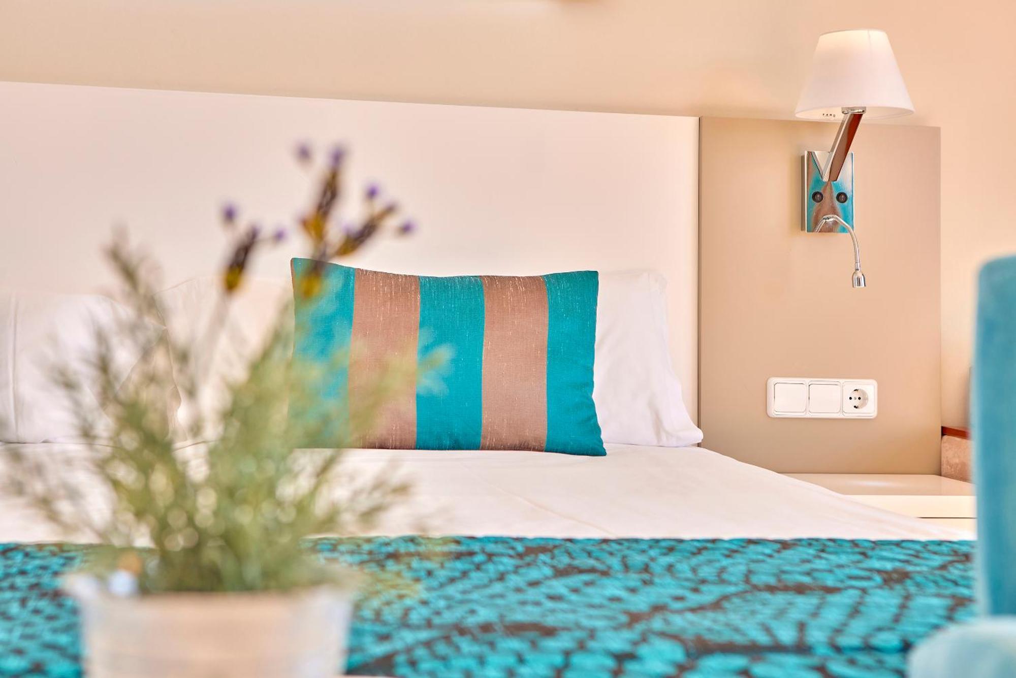 Universal Hotel Lido Park & Spa Peguera Dış mekan fotoğraf